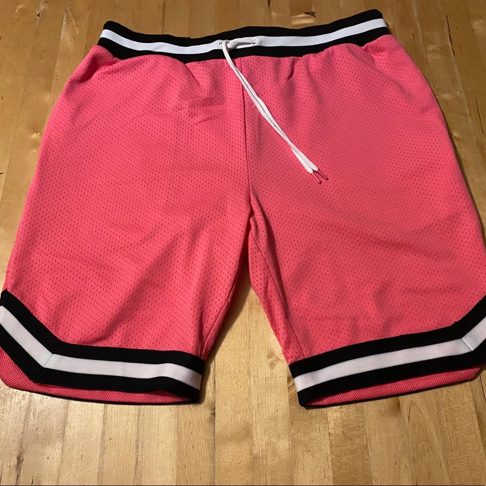Rebel Minds hot pink men’s drawstring basketball shorts tape trim Sz M (32) EUC